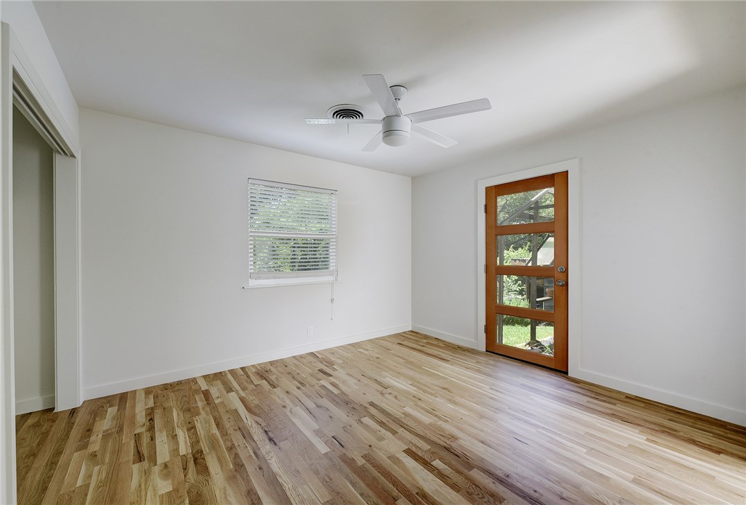 4804 Menchaca Road Austin, TX 78745 - Photo 15 of 25