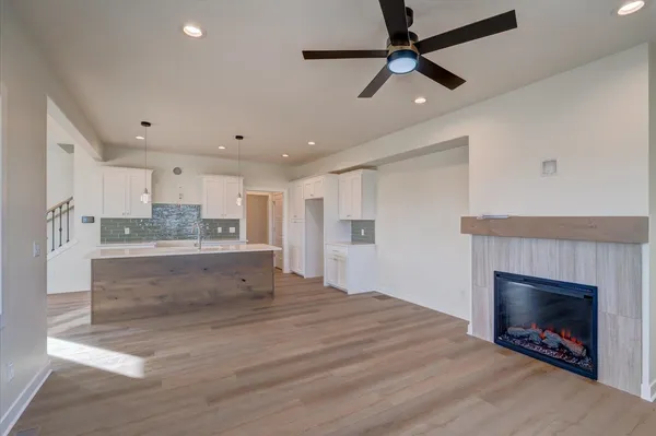 $469,900 | 4157 Fox Frst Way, DeForest, WI 53532