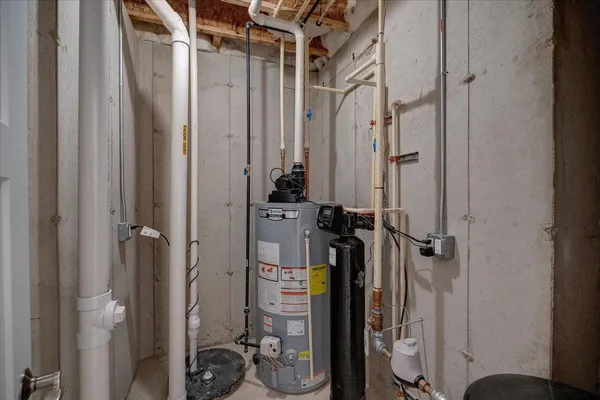 $469,900 | 4157 Fox Frst Way, DeForest, WI 53532