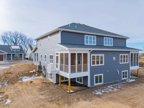 $469,900 | 4157 Fox Frst Way, DeForest, WI 53532