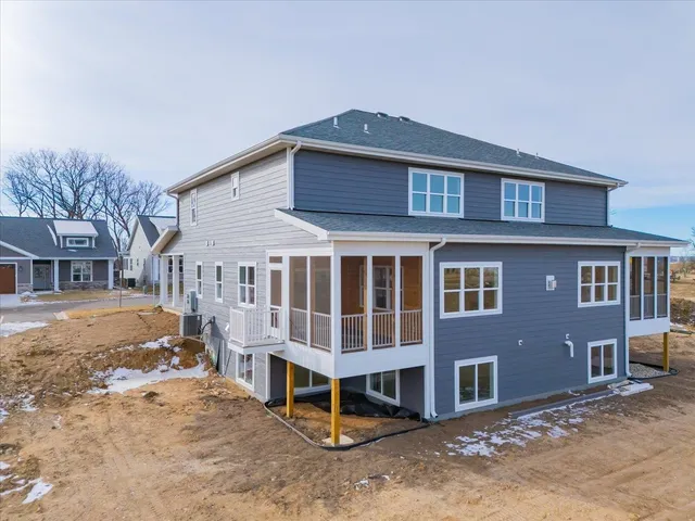 $469,900 | 4157 Fox Frst Way, DeForest, WI 53532