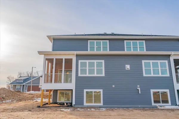 $469,900 | 4157 Fox Frst Way, DeForest, WI 53532