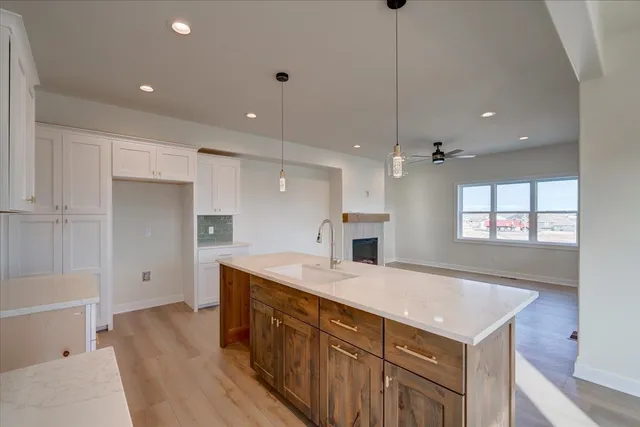 $469,900 | 4157 Fox Frst Way, DeForest, WI 53532