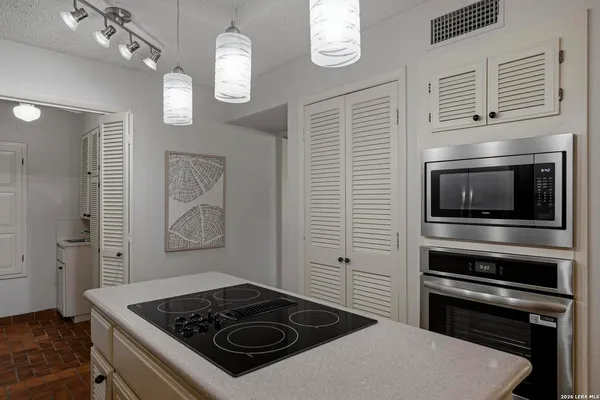 $475,000 | 29307 Summit Ridge Drive, Fair Oaks Ranch, TX 78015