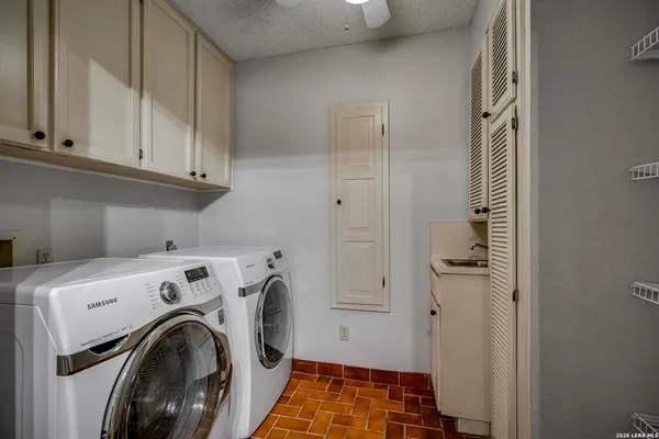 $475,000 | 29307 Summit Ridge Drive, Fair Oaks Ranch, TX 78015