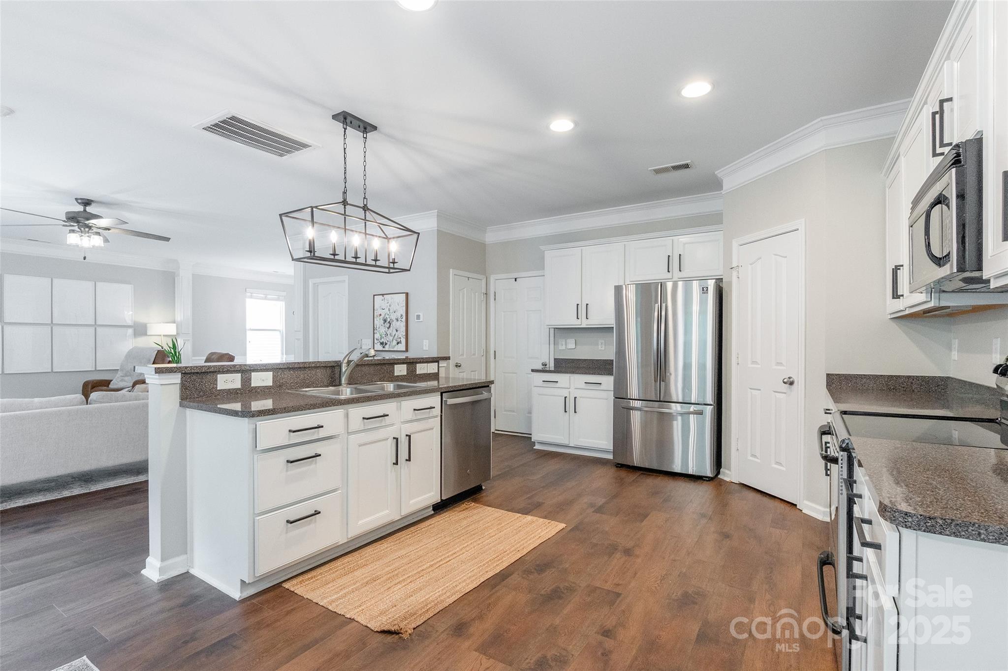13015 Rothe House Road Charlotte, NC 28273 - Photo 10 of 34 Gallery Image 10