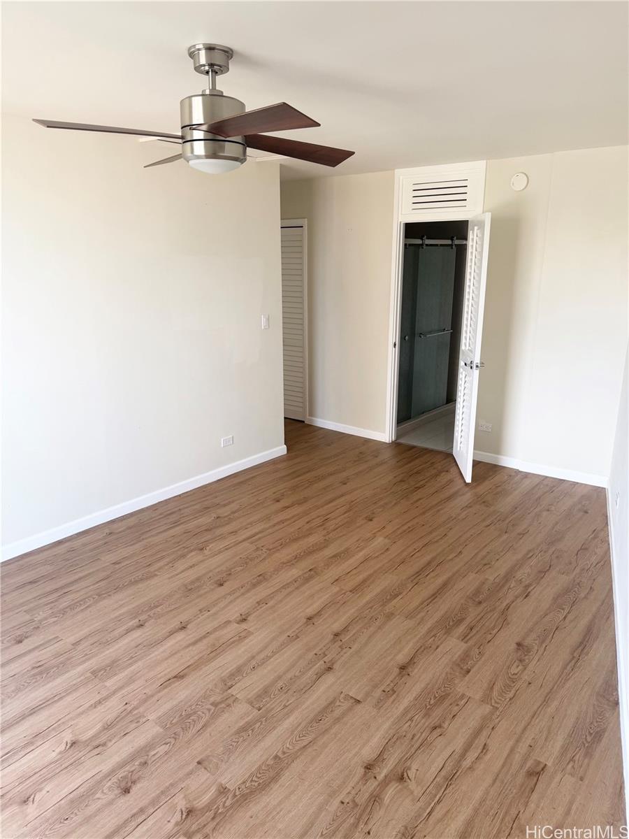 469 Ena Road, Unit 2103 Honolulu, HI 96815 - Photo 7 of 22 Primary Bedroom with large Primary Bathroom attached.