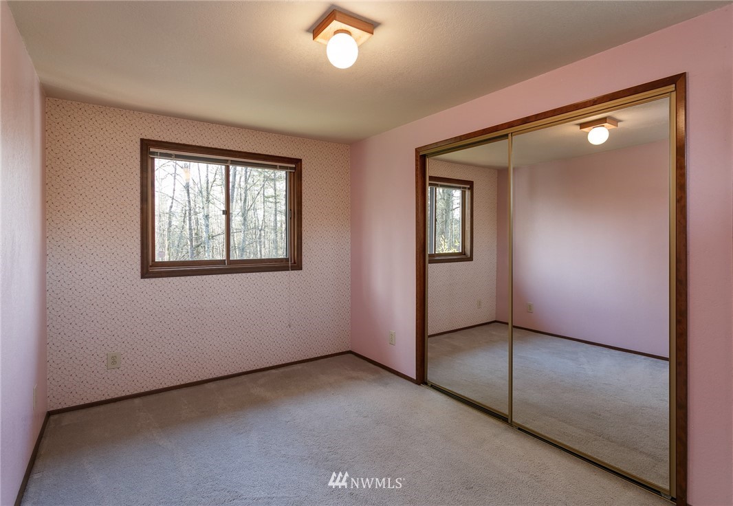 6167 Mission Road Everson, WA 98247 - Photo 17 of 23