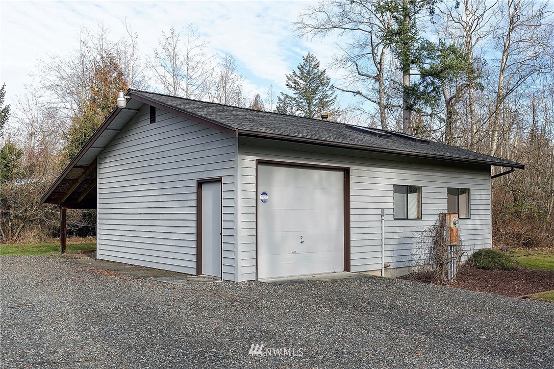 6167 Mission Road Everson, WA 98247 - Photo 3 of 23