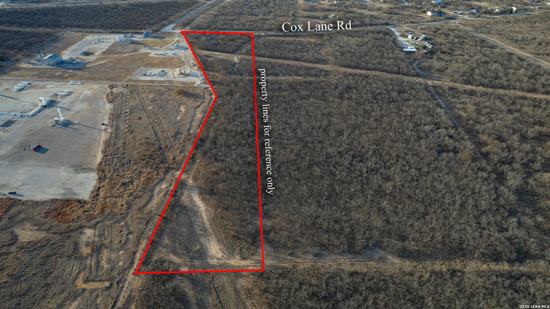 214 Cox Lane Road Carrizo Springs, TX 78834 - Photo 25 of 31 a view of water heater room