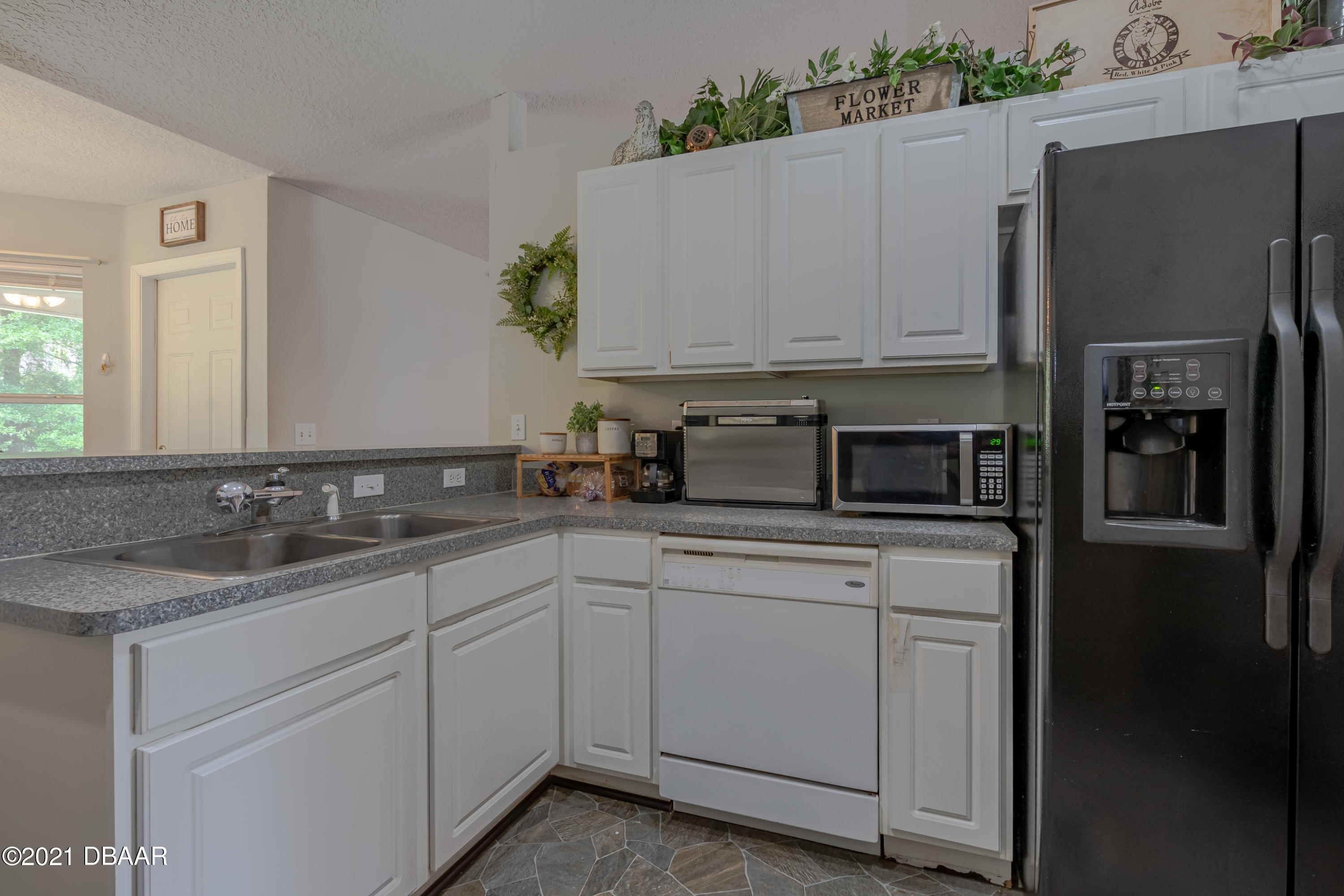 18 Service Tree Place Palm Coast, FL 32164 - Photo 11 of 31 18 Service Tree-15