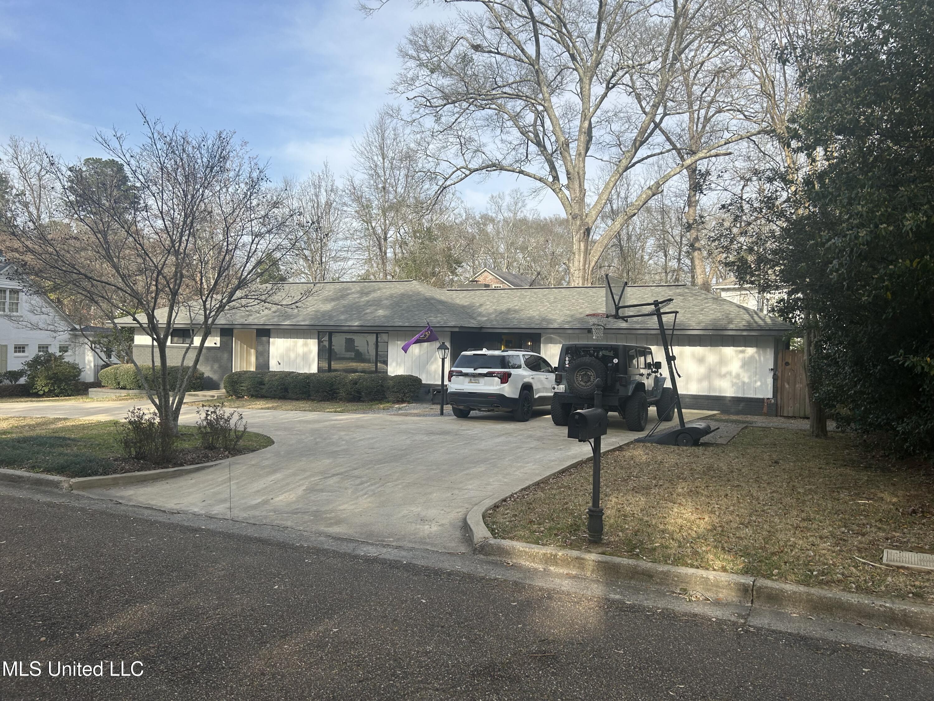 110 Oakview Road Brookhaven, MS 39601 - Photo 7 of 17 FRONT2