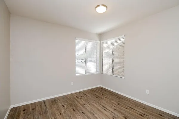 $2,625 | 840 South 21st Street, Mesa, AZ 85204
