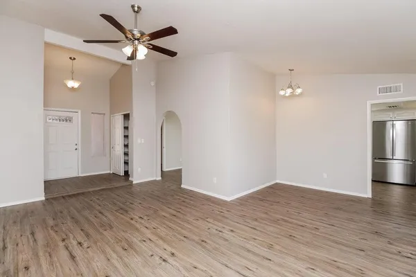 $2,625 | 840 South 21st Street, Mesa, AZ 85204