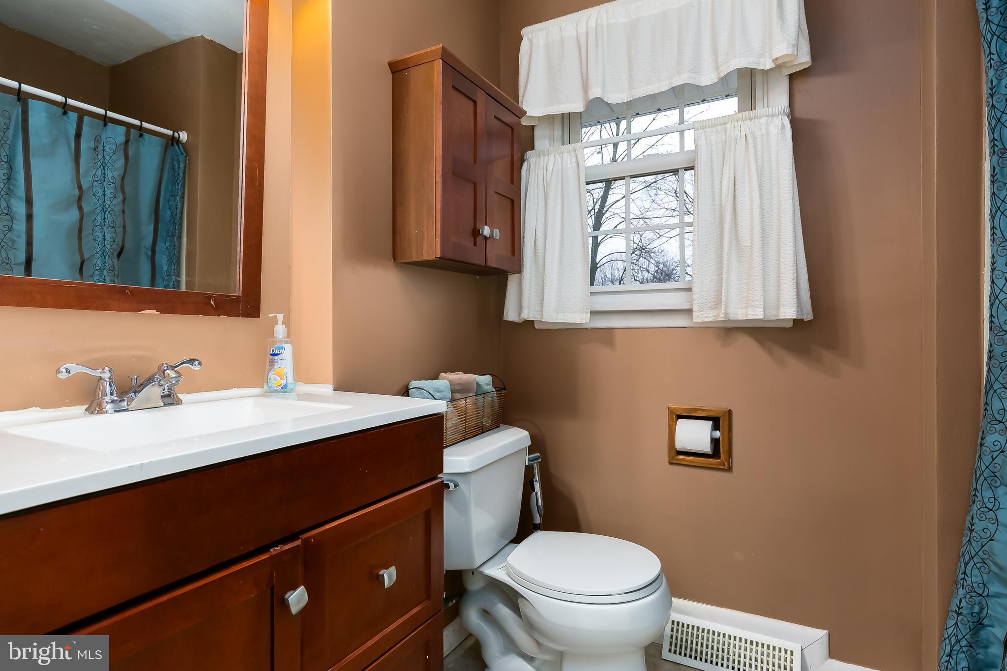 105 Pelham Road North Voorhees, NJ 08043 - Photo 13 of 19 Full Bathroom
