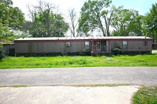 $25,000 | 807 Magnolia Street, Simmesport, LA 71369