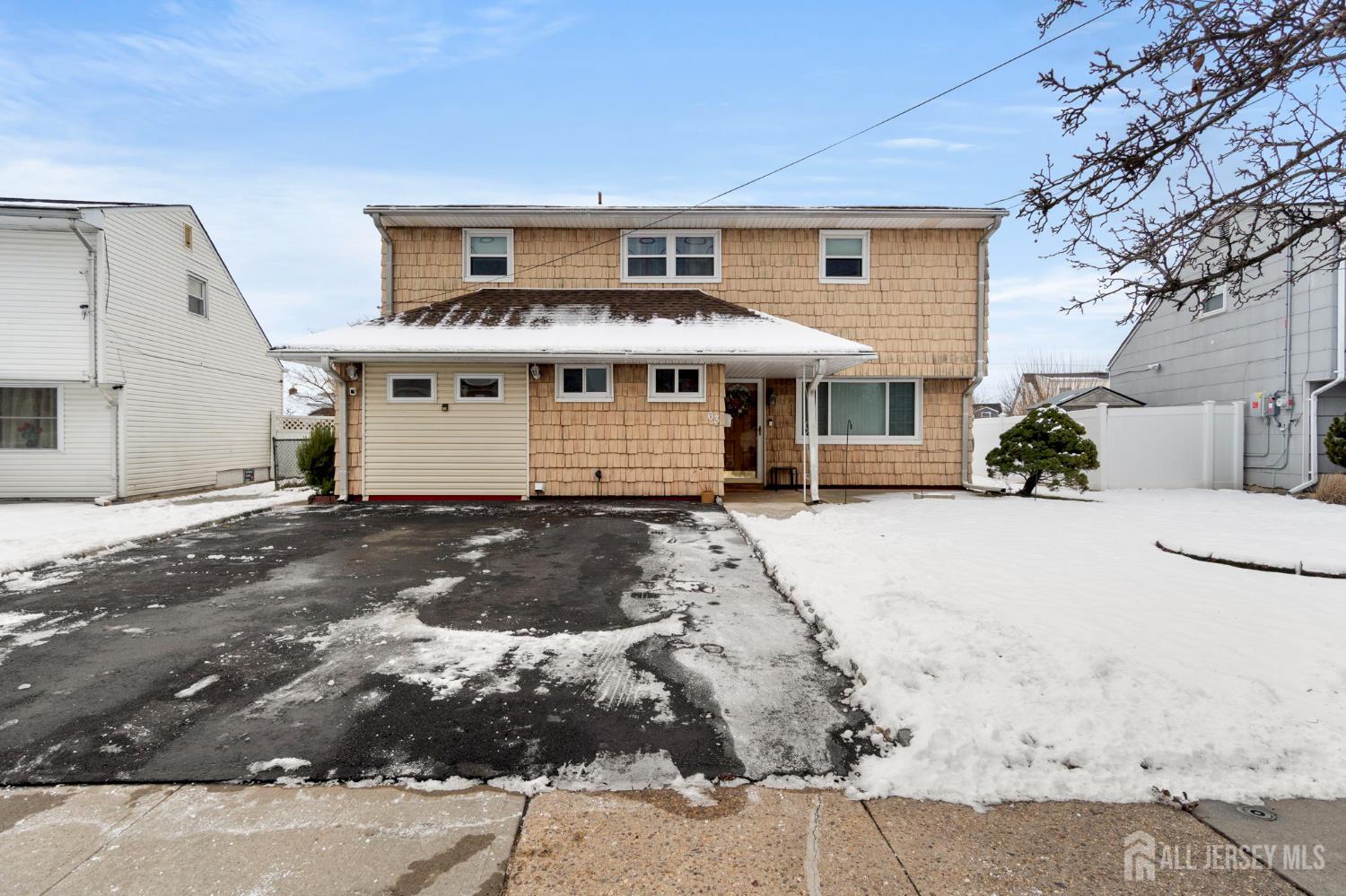 63 Tennyson Street Carteret, NJ 07008 - Photo 2 of 19