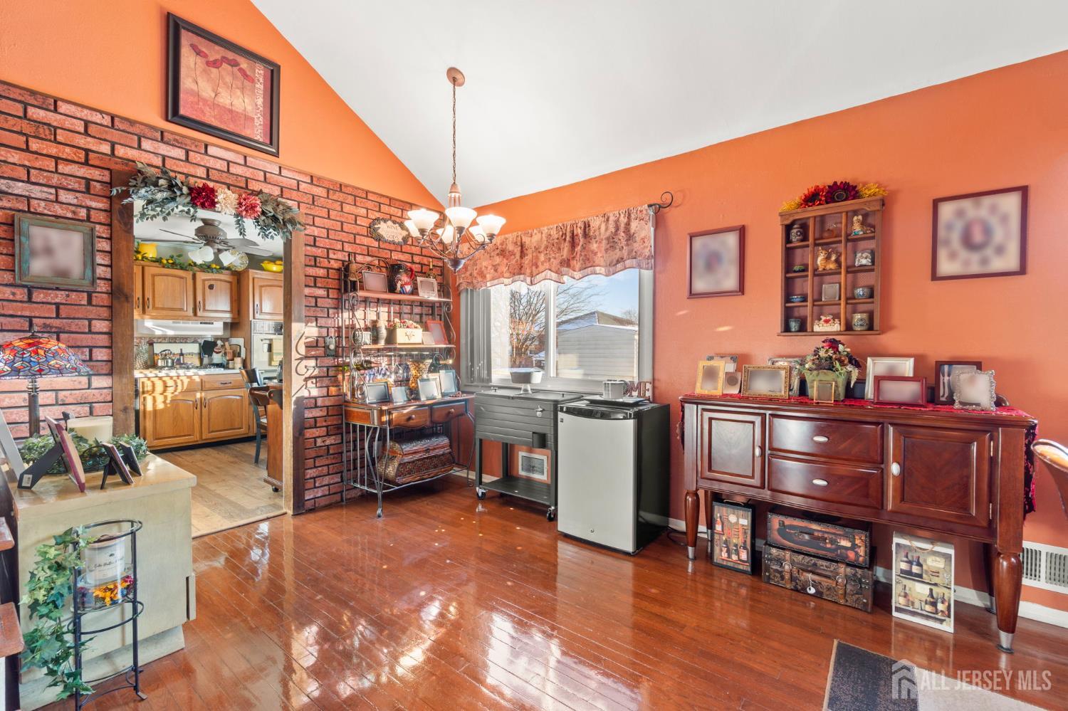 63 Tennyson Street Carteret, NJ 07008 - Photo 7 of 19