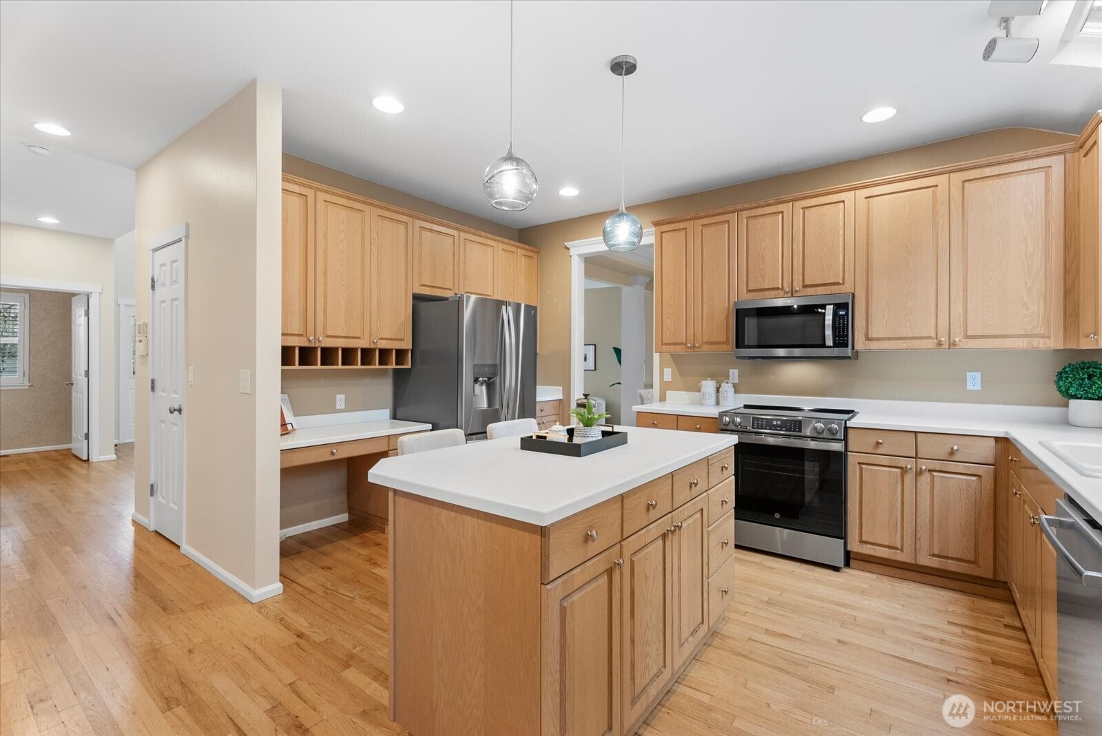 18609 173rd Way Southeast Renton, WA 98058 - Photo 10 of 33