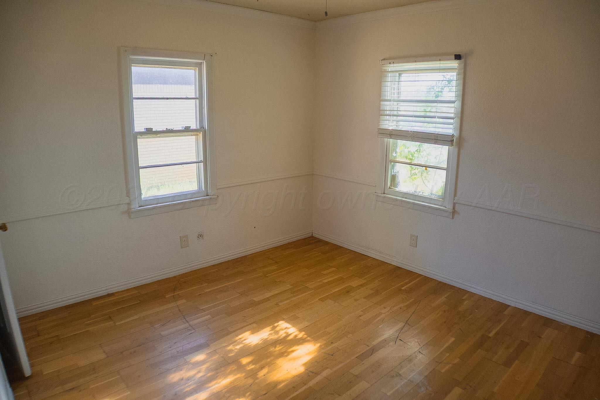 4203 South Bonham Street Amarillo, TX 79110 - Photo 11 of 13 IMG_3030