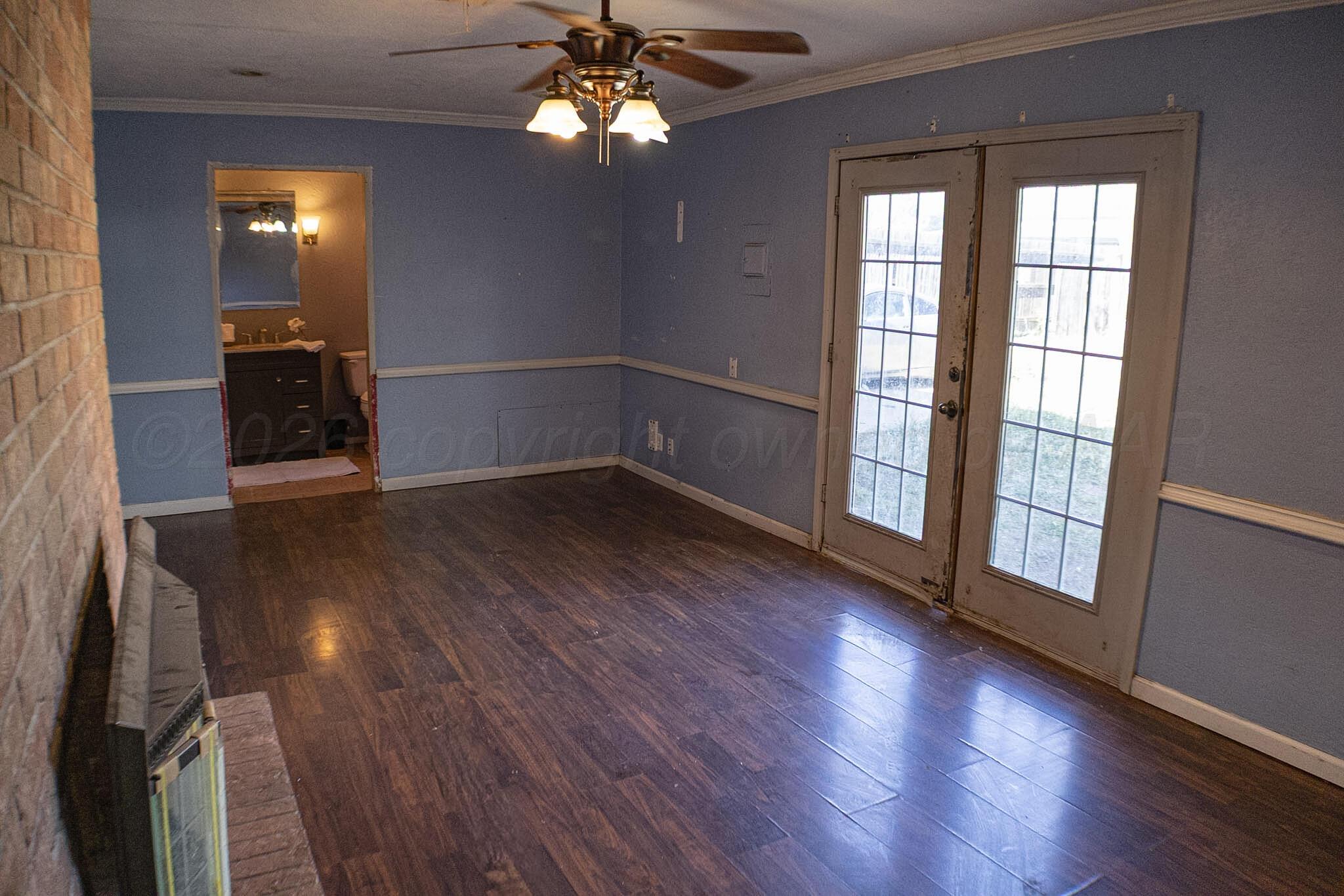 4203 South Bonham Street Amarillo, TX 79110 - Photo 7 of 13 IMG_3011