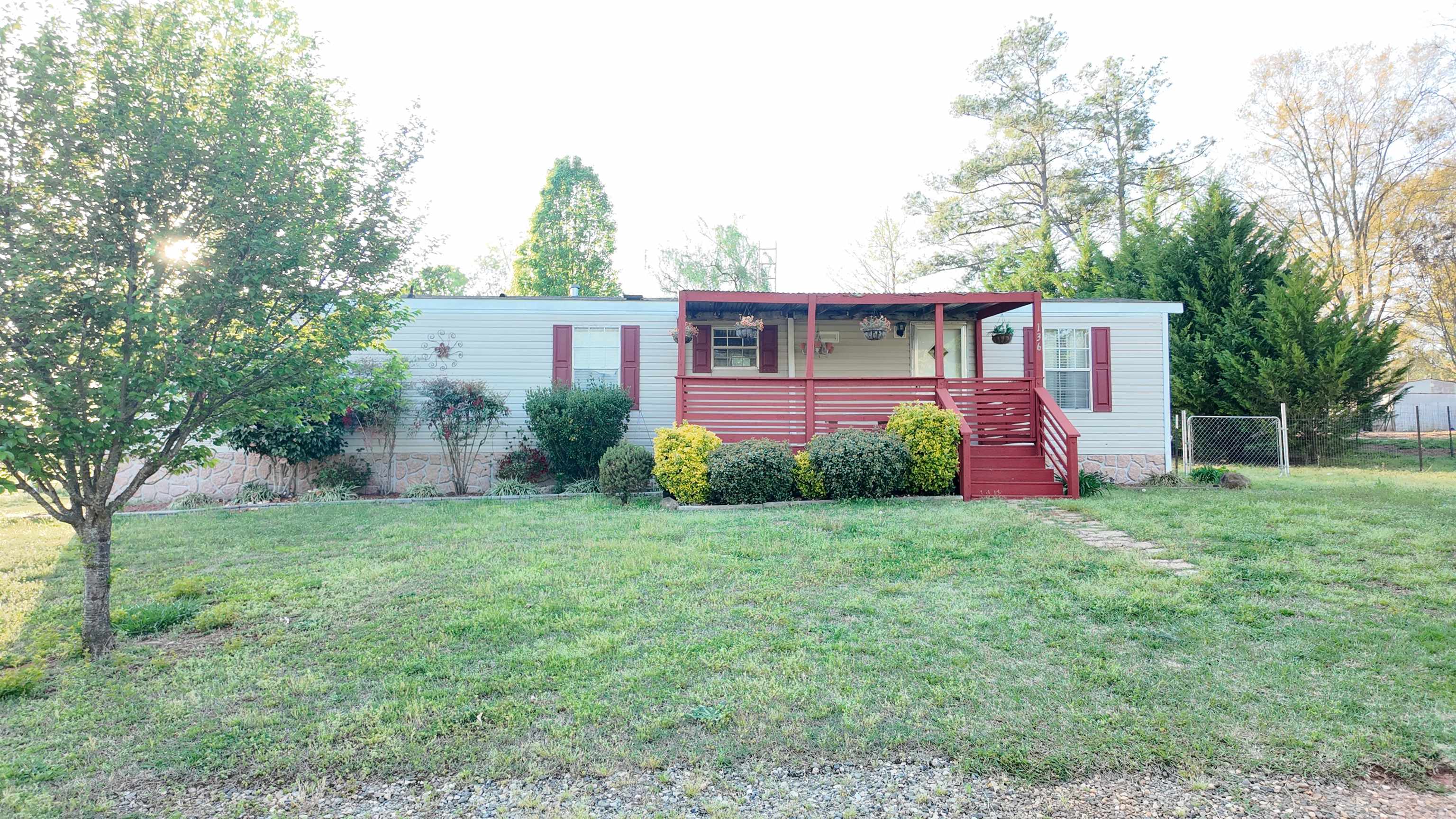 136 Caroline Avenue Inman, SC 29349 - Photo 1 of 25