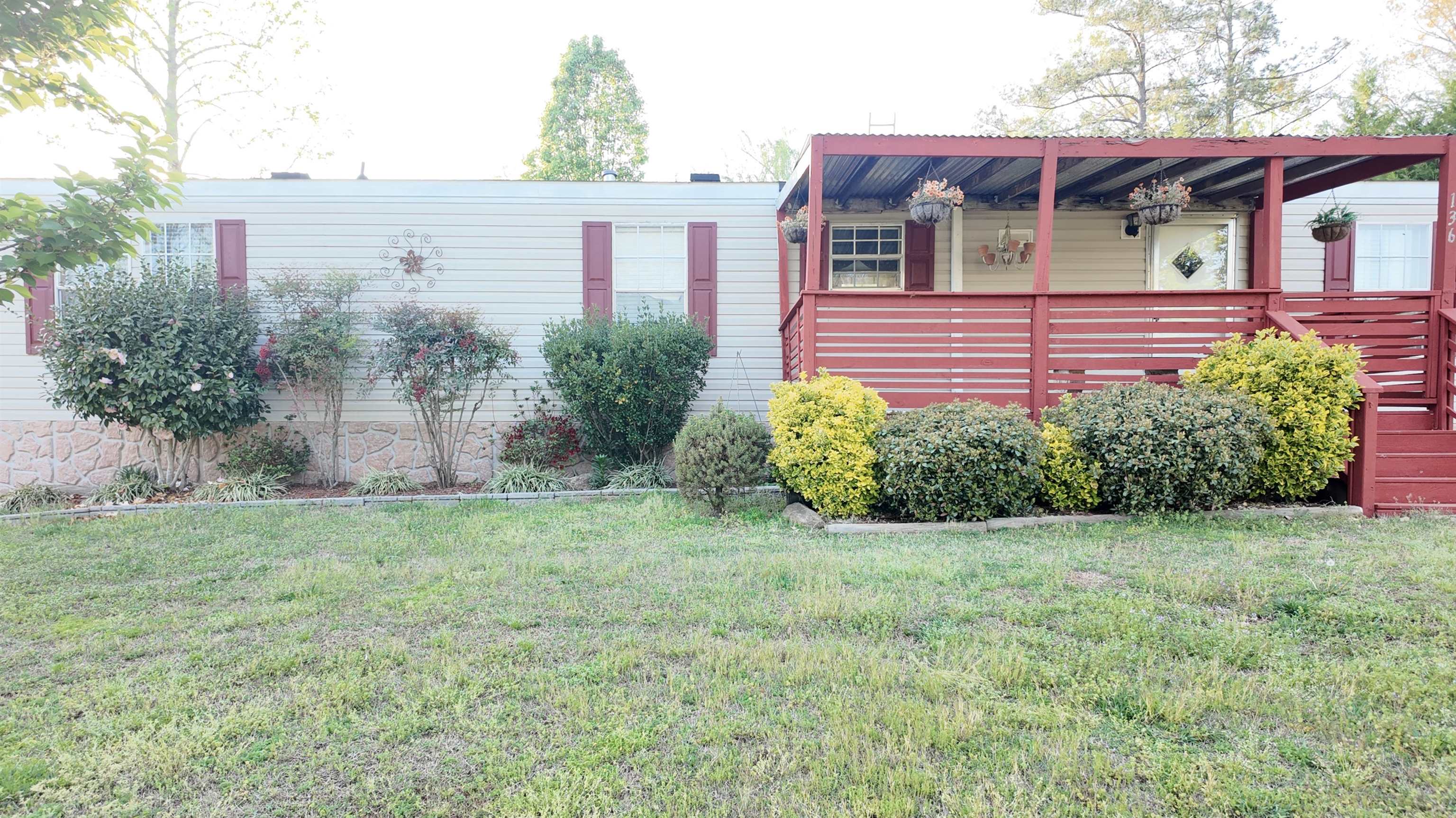 136 Caroline Avenue Inman, SC 29349 - Photo 3 of 25