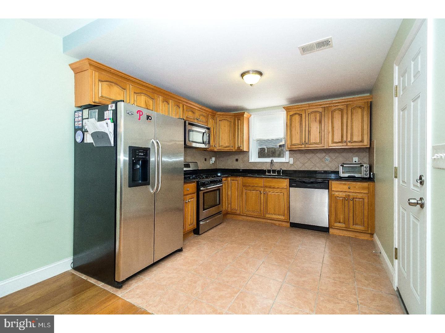 428 Emily Street Philadelphia, PA 19148 - Photo 5 of 19 Gallery Image 5