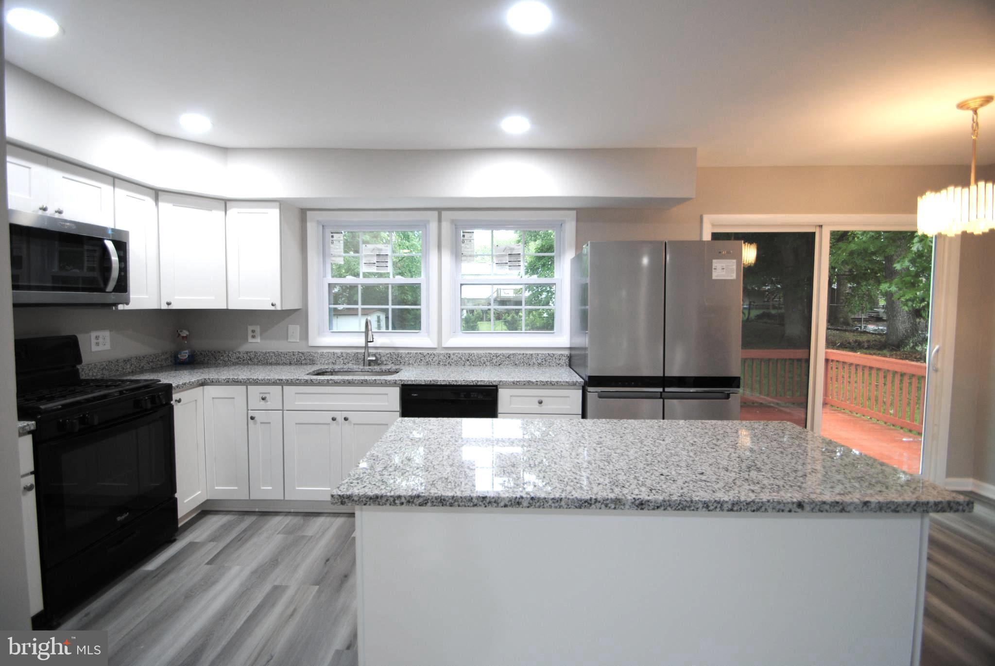 4788 Kelly Road Woodbridge, VA 22193 - Photo 12 of 32 New Kitchen with Granite Countertop