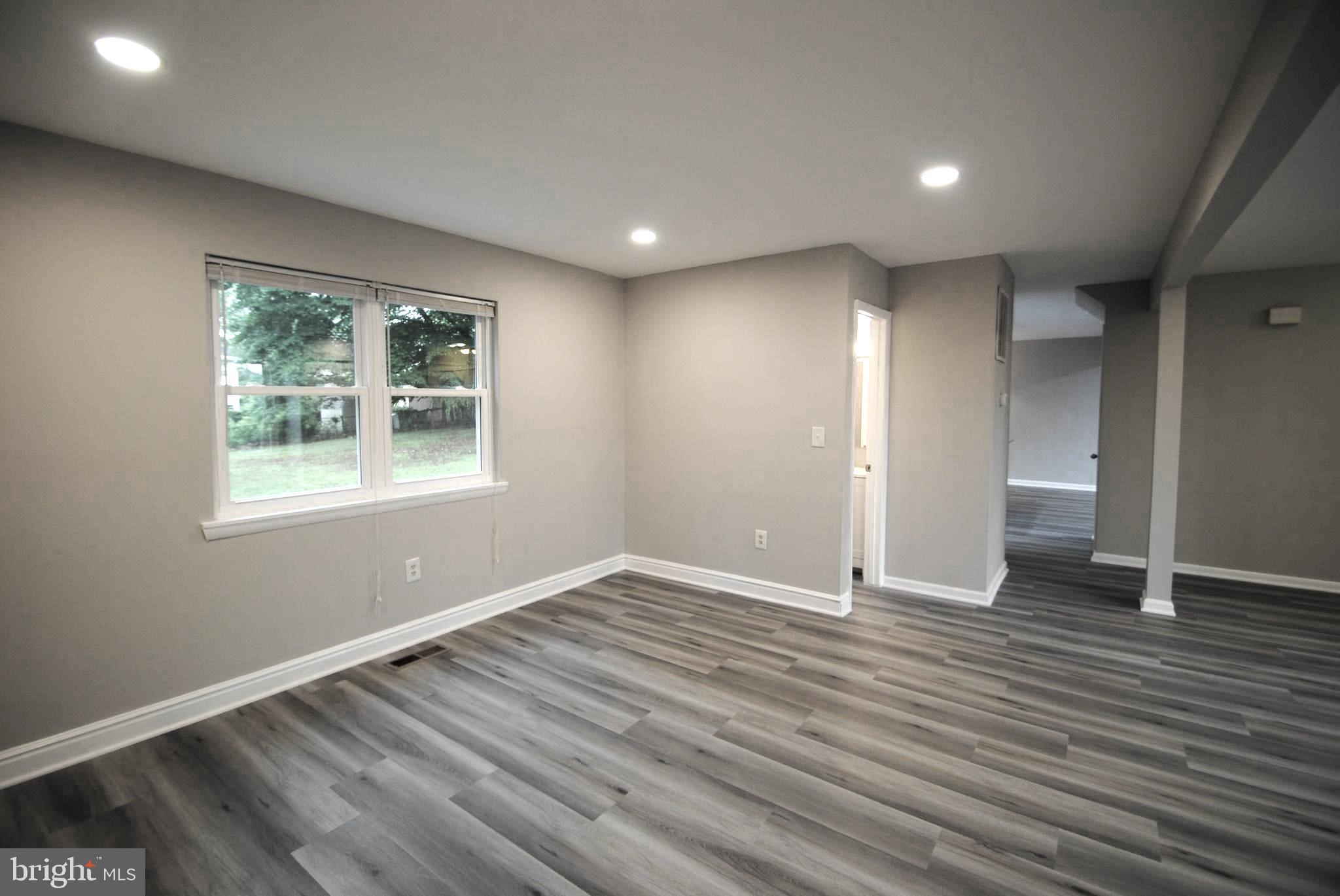 4788 Kelly Road Woodbridge, VA 22193 - Photo 17 of 32 Dining Room