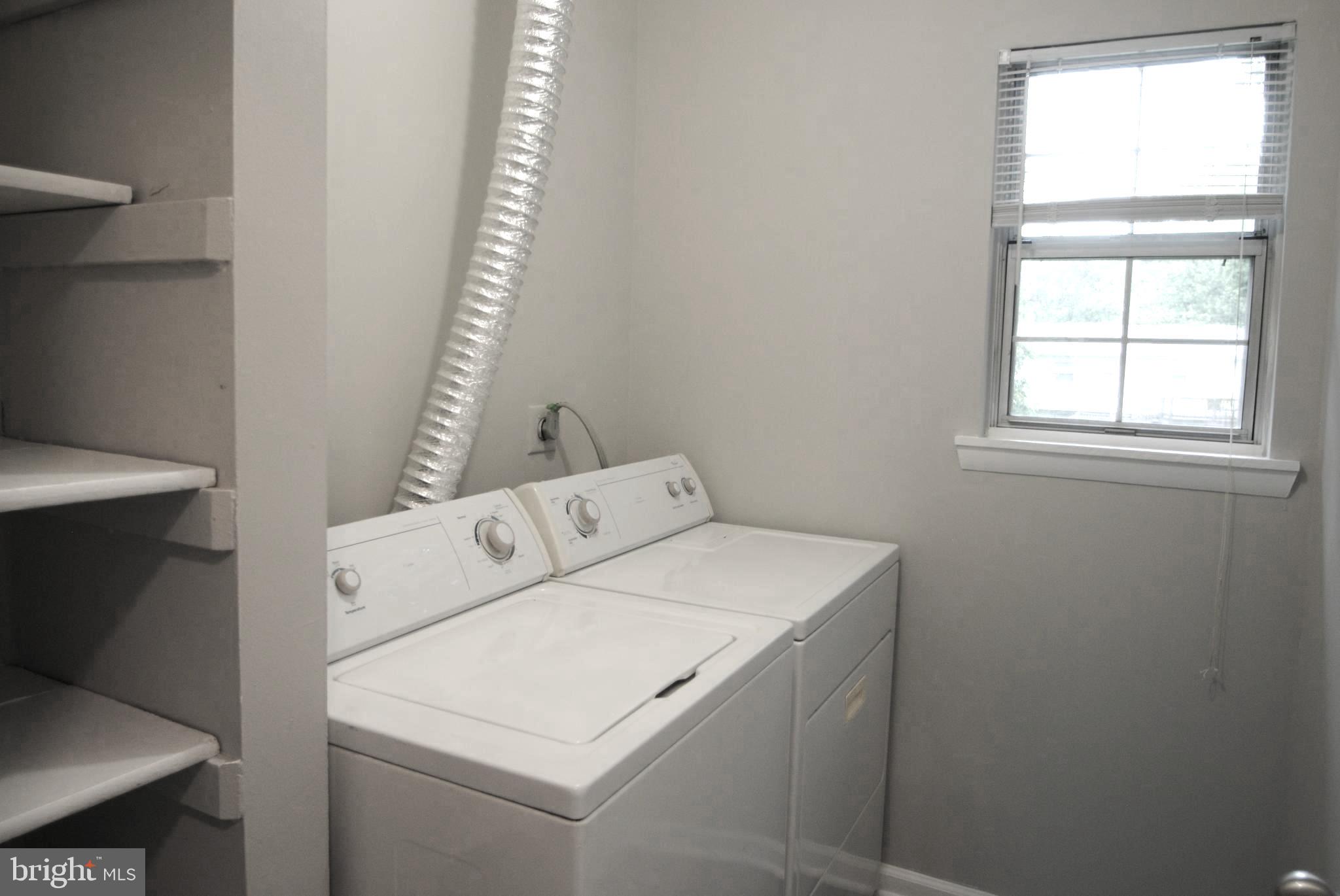 4788 Kelly Road Woodbridge, VA 22193 - Photo 30 of 32 Laundry