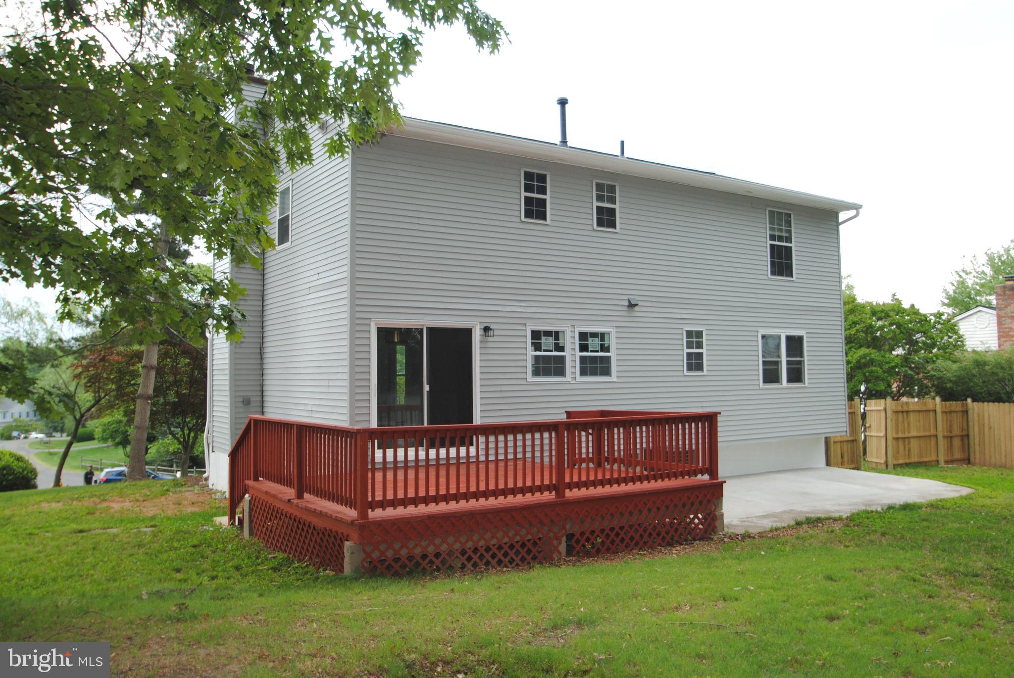 4788 Kelly Road Woodbridge, VA 22193 - Photo 31 of 32 Back