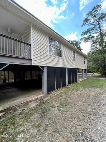 $1,800 | 583 Henderson Avenue, Pass Christian, MS 39571