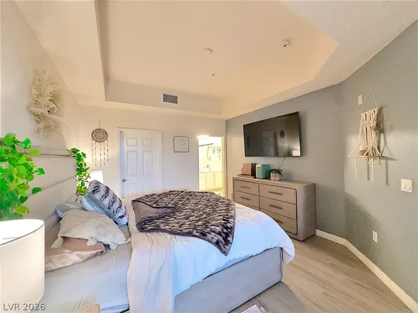 $2,100 | 27 East Agate Avenue, Unit 305, Las Vegas, NV 89123