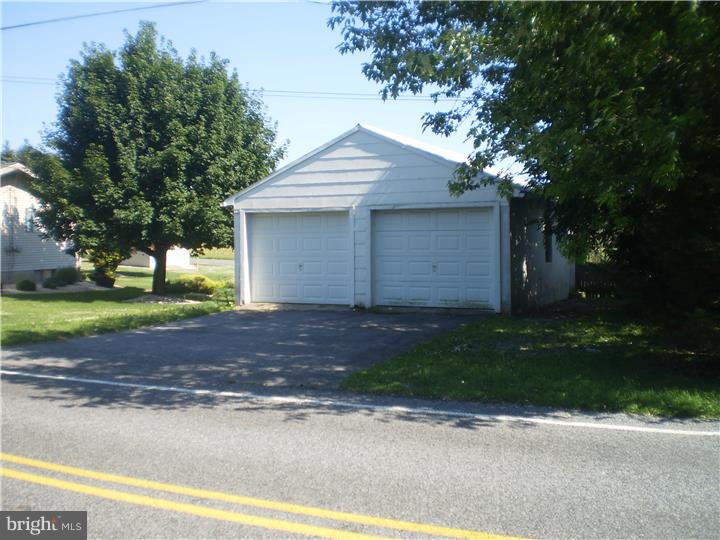 401 Old Topton Road Mertztown, PA 19539 - Photo 2 of 12 Gallery Image 2