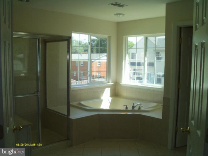 12014 Fort Washington Road Fort Washington, MD 20744 - Photo 16 of 30 Bath (Master)