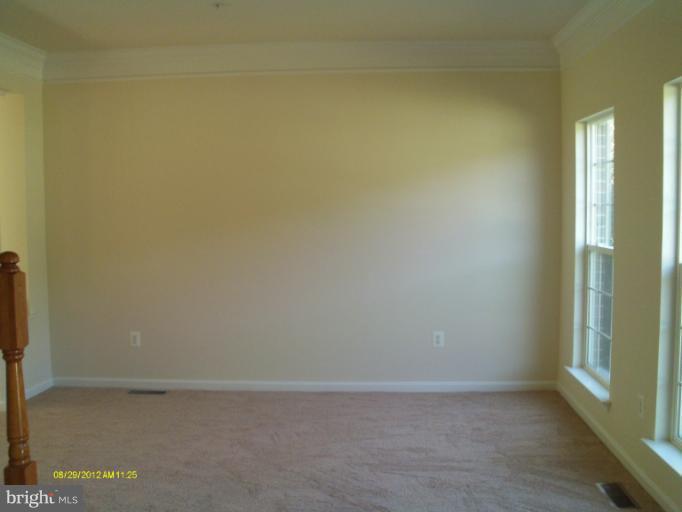 12014 Fort Washington Road Fort Washington, MD 20744 - Photo 3 of 30 Living Room