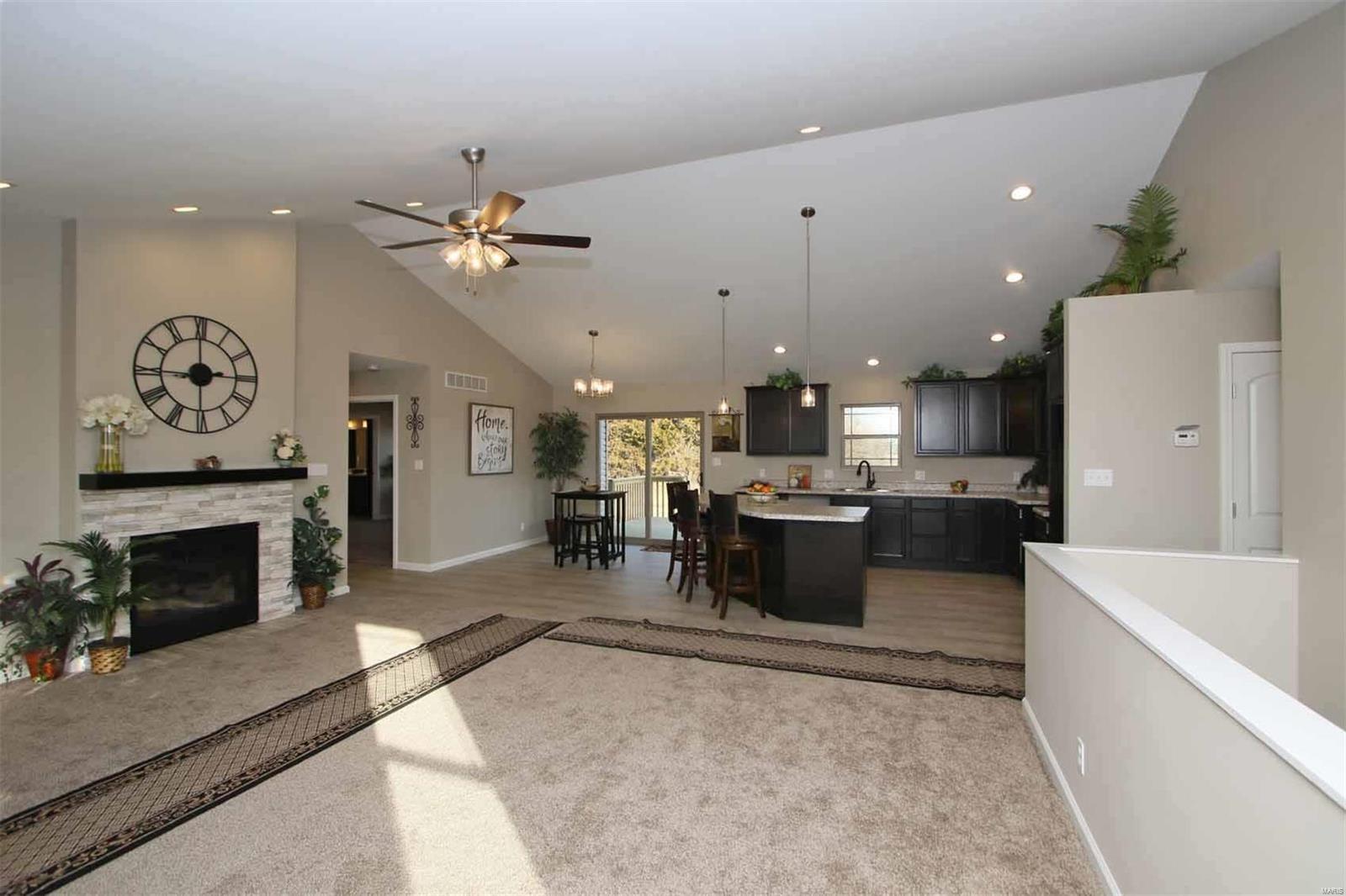 215 Carter Ridge Drive Highland, IL 62249 - Photo 3 of 43
