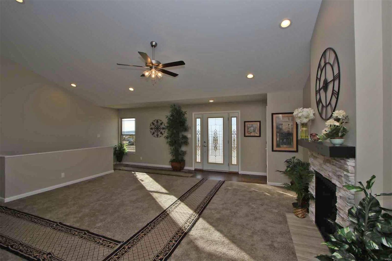 215 Carter Ridge Drive Highland, IL 62249 - Photo 4 of 43