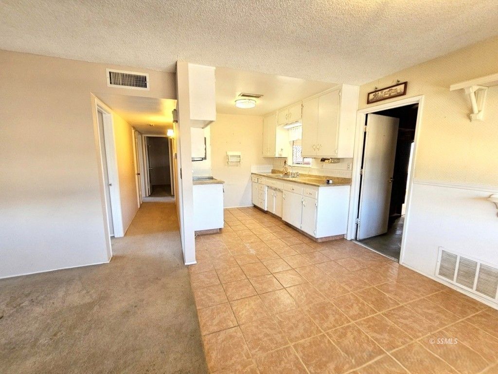 1028 South Yorktown Street Ridgecrest, CA 93555 - Photo 3 of 33 Gallery Image 3