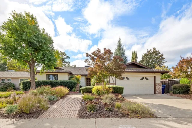 $575,000 | 6450 Perrin Way, Carmichael, CA 95608
