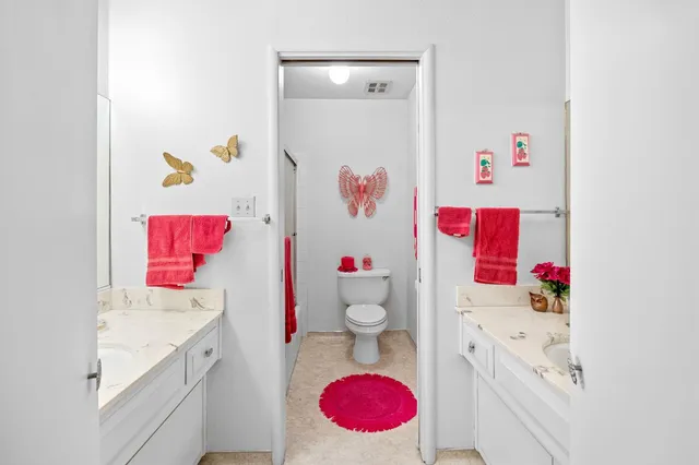 $575,000 | 6450 Perrin Way, Carmichael, CA 95608