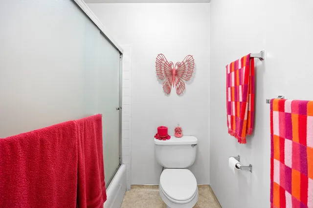 $575,000 | 6450 Perrin Way, Carmichael, CA 95608