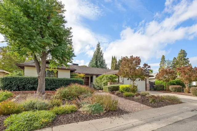 $575,000 | 6450 Perrin Way, Carmichael, CA 95608