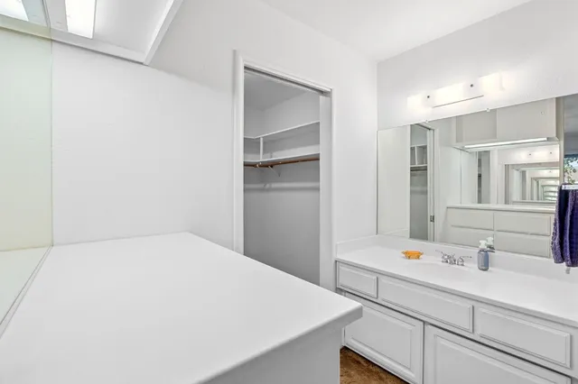 $575,000 | 6450 Perrin Way, Carmichael, CA 95608