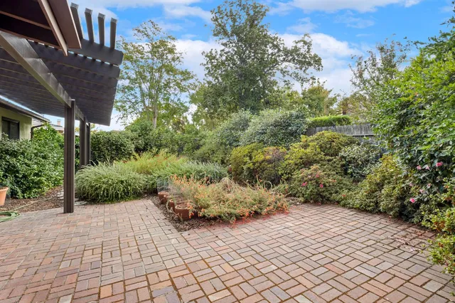 $575,000 | 6450 Perrin Way, Carmichael, CA 95608