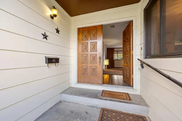 $575,000 | 6450 Perrin Way, Carmichael, CA 95608