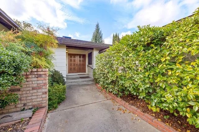 $575,000 | 6450 Perrin Way, Carmichael, CA 95608