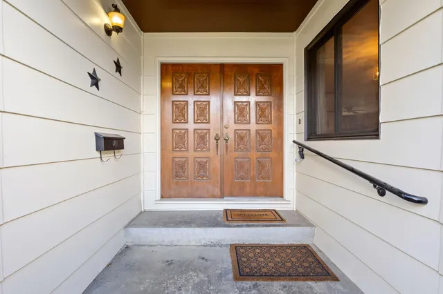 $575,000 | 6450 Perrin Way, Carmichael, CA 95608