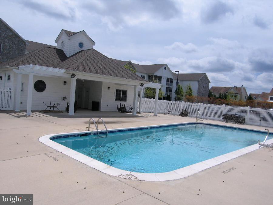 30611 Cedar Neck Road, Unit 2104 Ocean View, DE 19970 - Photo 38 of 57 Community Pool